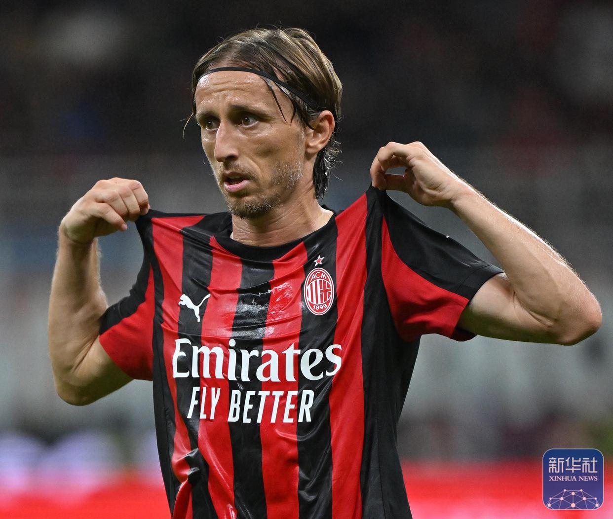 麻将胡了-关于英超赛程吃紧，AC米兰赛后绝杀压哨，目标明确，纪律约束更严格的信息